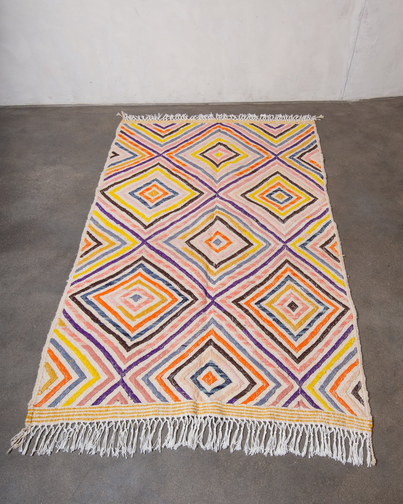 Modern, designer, handcrafted Berber rug from Morocco. Kelim carpet with beautiful designs and robust flat weave. 100% wool.